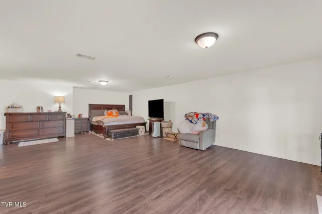 $308,000 | 118 Violet Lane, Bluff City, TN 37618