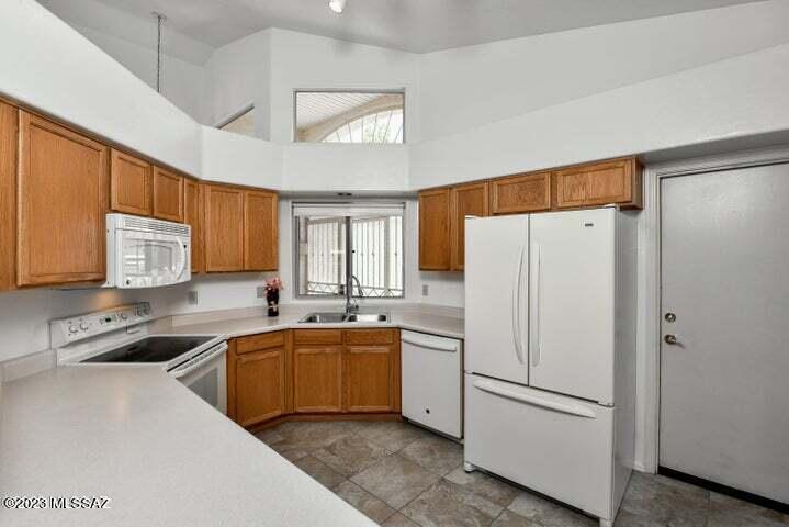 9605 East Grand Teton Road Tucson, AZ 85748 - Photo 8 of 26