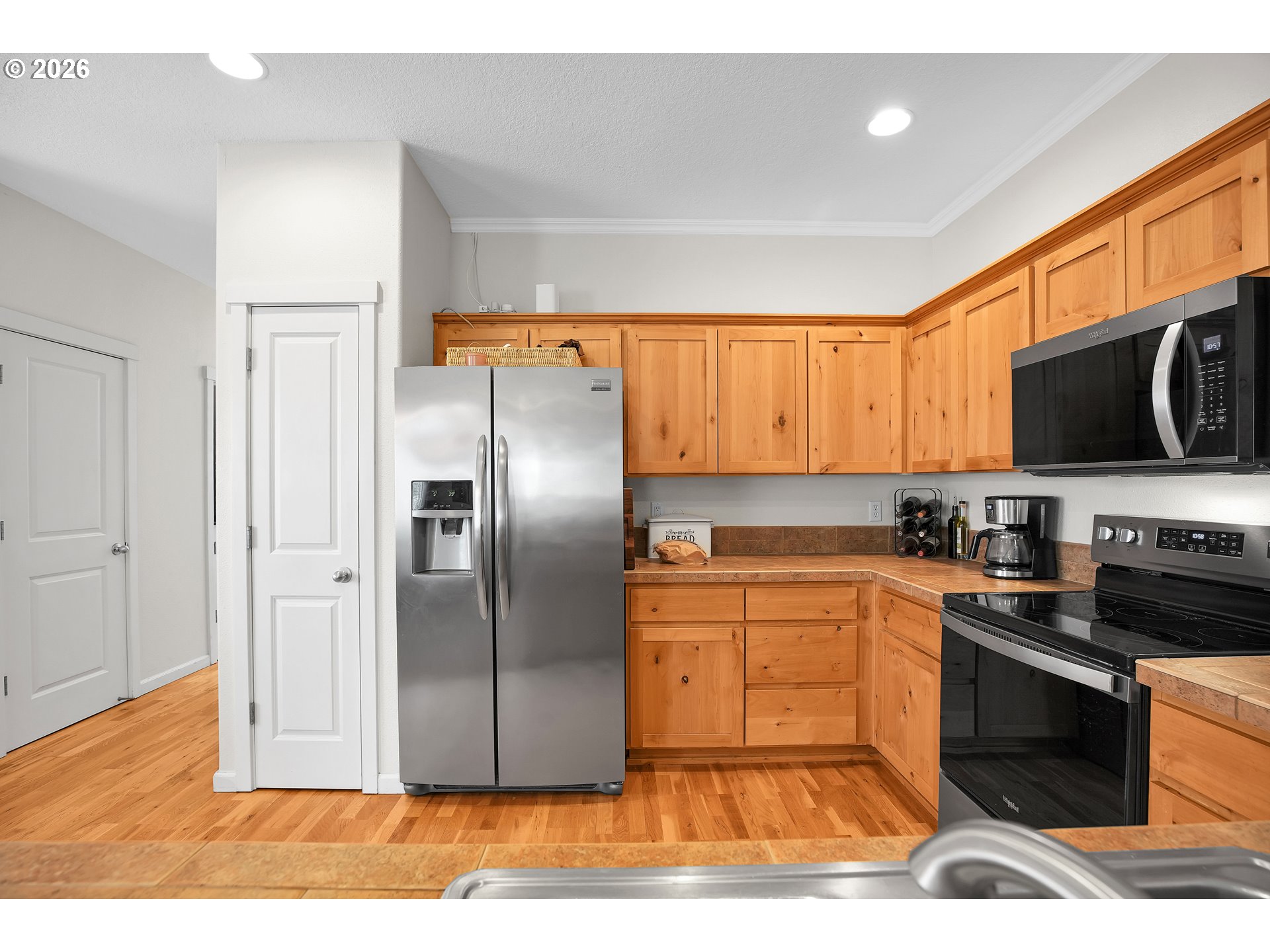 435 Southwest 149th Terrace Beaverton, OR 97006 - Photo 13 of 35