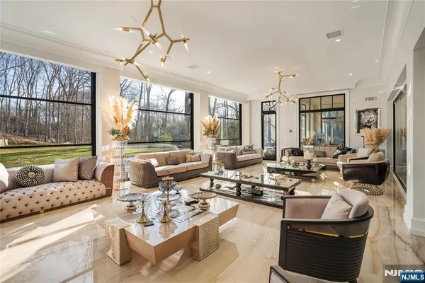 $28,000 | 6 Deer Trail Road, Saddle River, NJ 07458