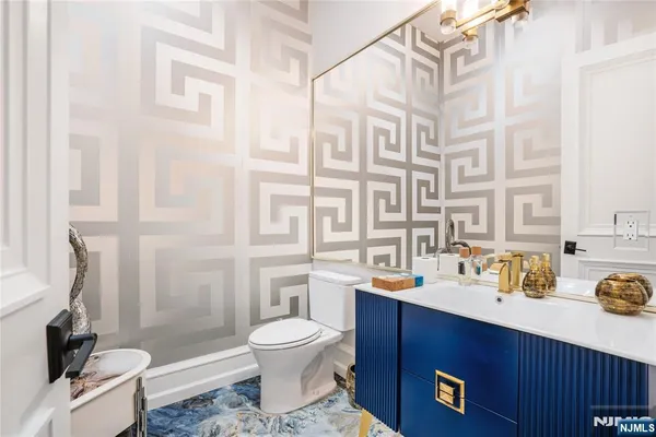 $30,000 | 6 Deer Trail Road, Saddle River, NJ 07458