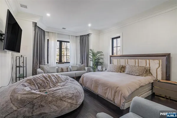 $28,000 | 6 Deer Trail Road, Saddle River, NJ 07458