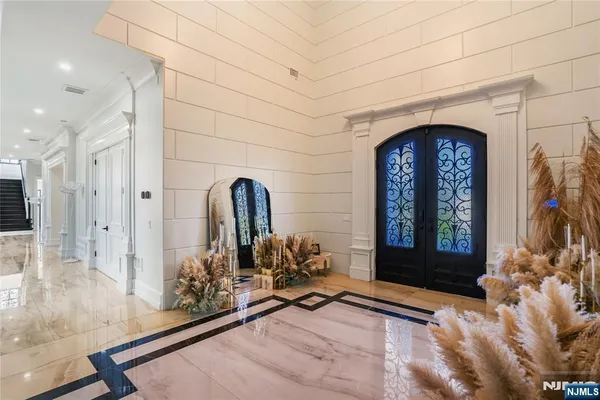 $28,000 | 6 Deer Trail Road, Saddle River, NJ 07458