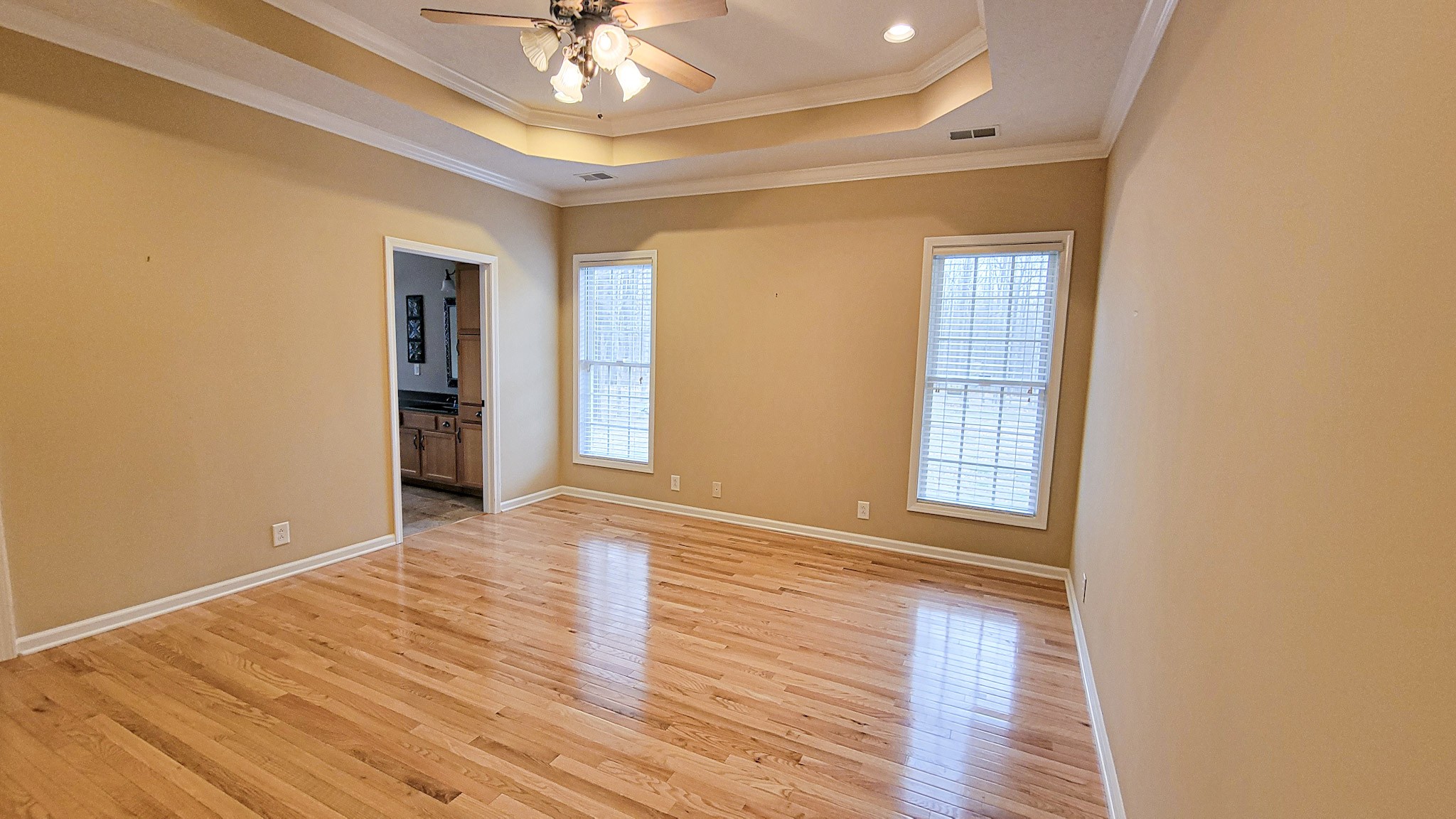 4200 Sandy Springs Road Springfield, TN 37172 - Photo 28 of 34 a view of livingroom with hardwood floor and ceiling fan