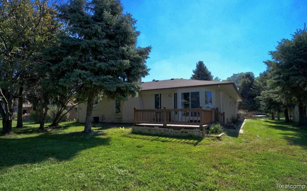 2529 Chicago Road Warren, MI 48092 - Photo 3 of 22 2-photo-web-1680x1050-435558.jpg