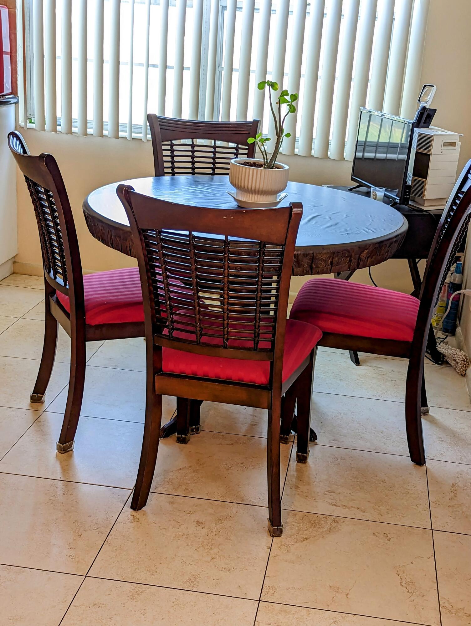 243 Suffolk F, Unit 243 Boca Raton, FL 33434 - Photo 2 of 26 PXL_20230403_181634917_2