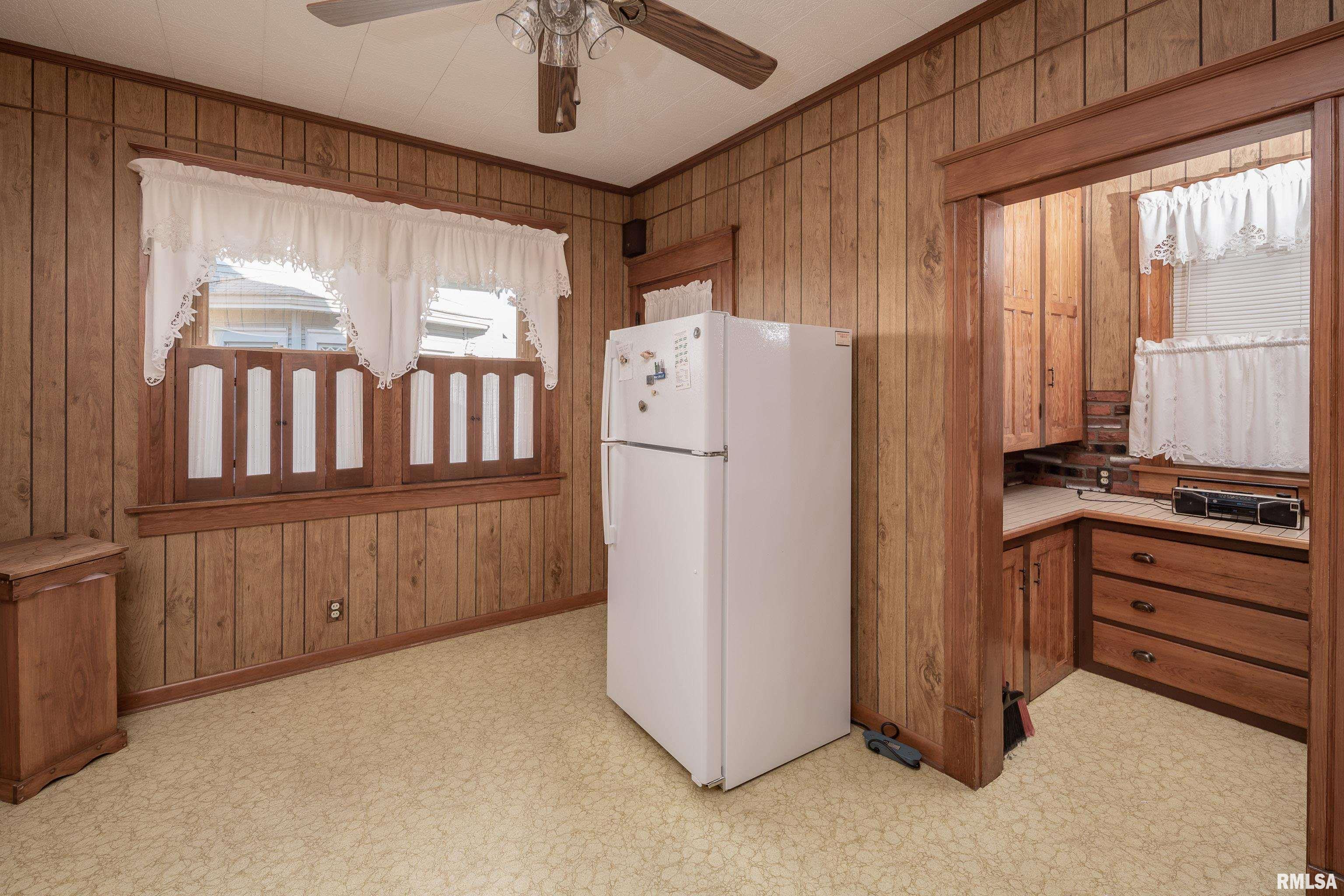 2207 Ripley Street Davenport, IA 52803 - Photo 14 of 30 Gallery Image 14