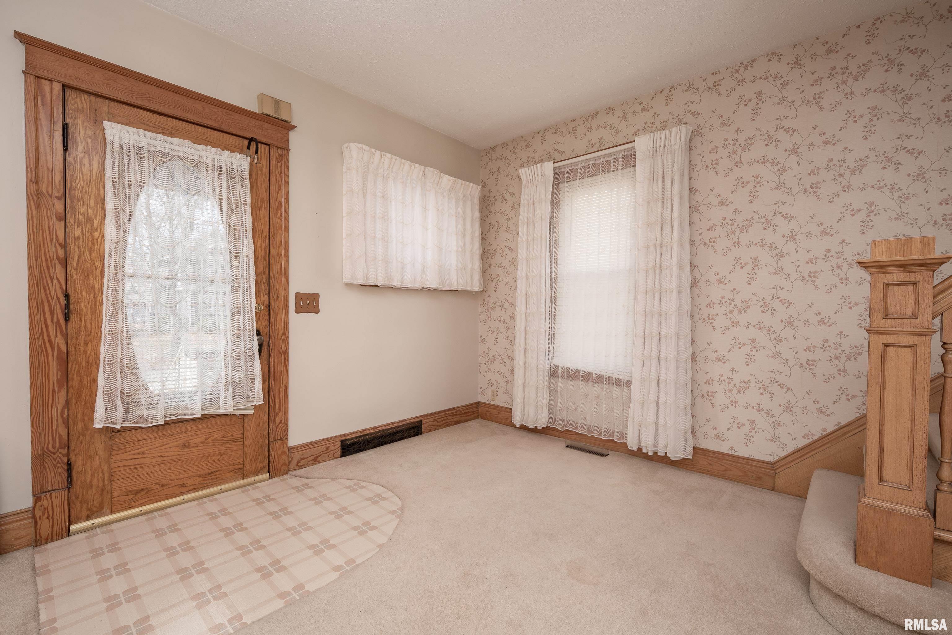 2207 Ripley Street Davenport, IA 52803 - Photo 18 of 30 Gallery Image 18