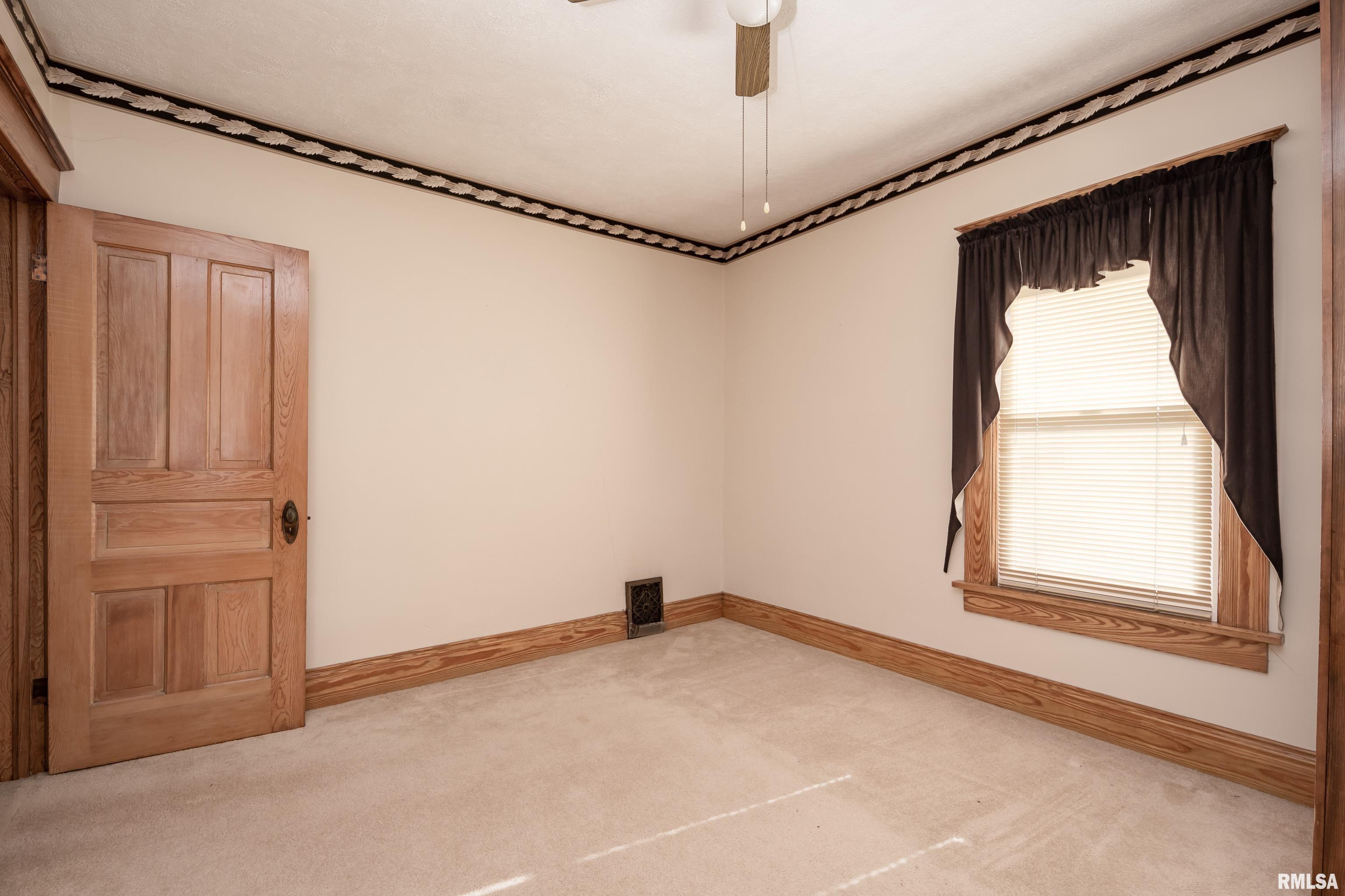 2207 Ripley Street Davenport, IA 52803 - Photo 23 of 30 Gallery Image 23
