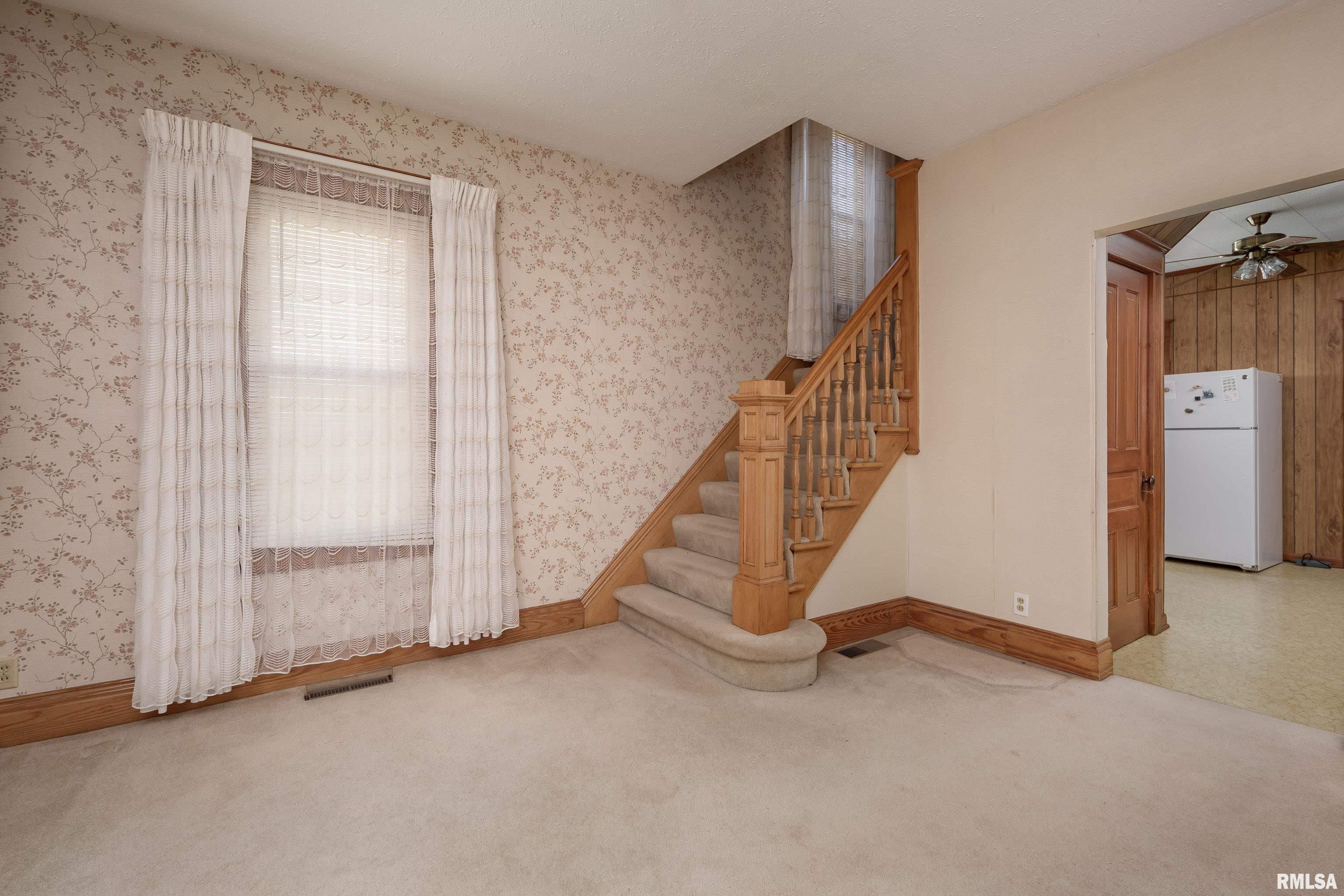 2207 Ripley Street Davenport, IA 52803 - Photo 7 of 30 Gallery Image 7