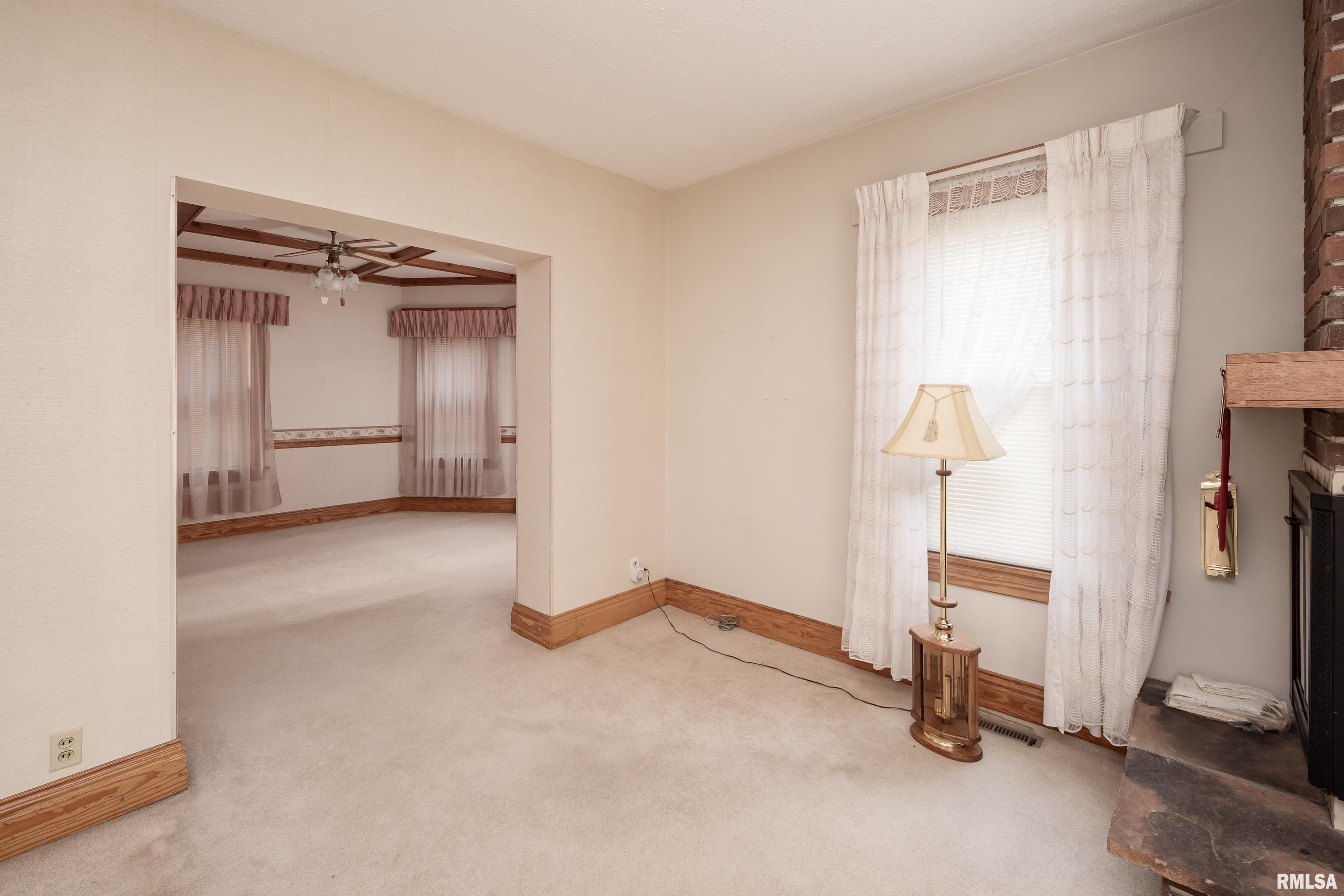 2207 Ripley Street Davenport, IA 52803 - Photo 10 of 30 Gallery Image 10