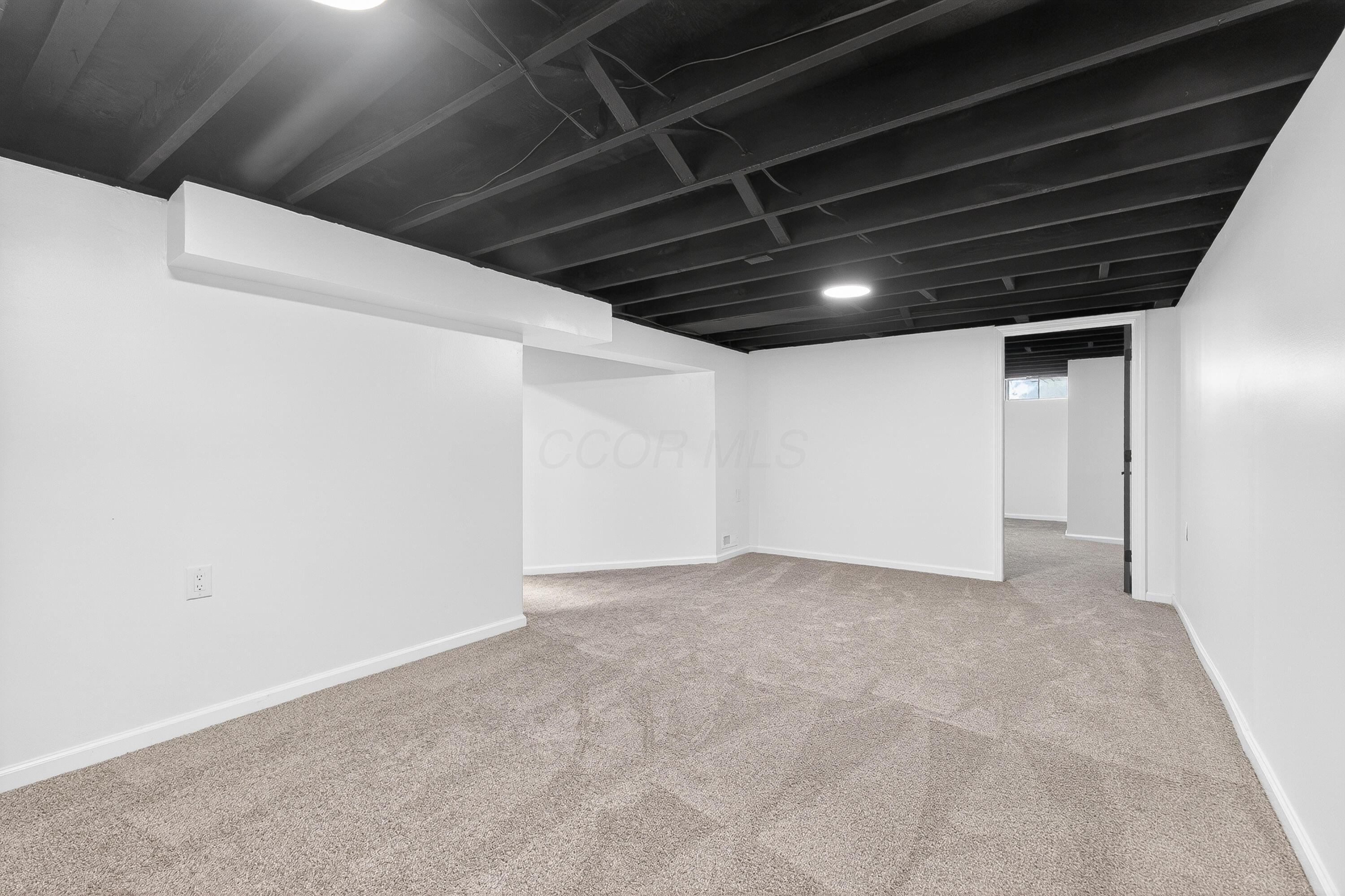 5084 Refugee Road Columbus, OH 43232 - Photo 20 of 37