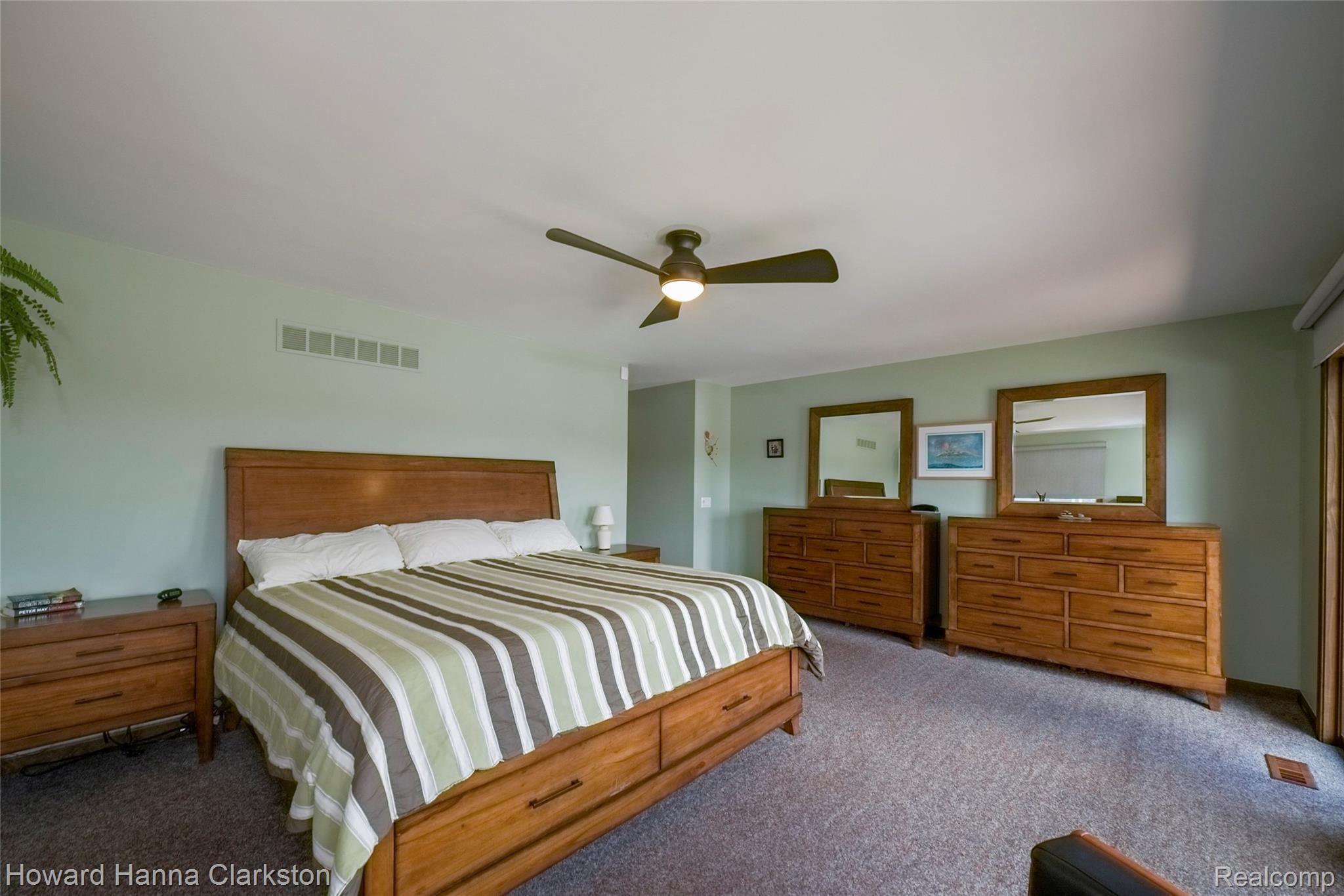10058 King Road Davisburg, MI 48350 - Photo 16 of 54 019-photo-main-bedroom-8468943.jpg