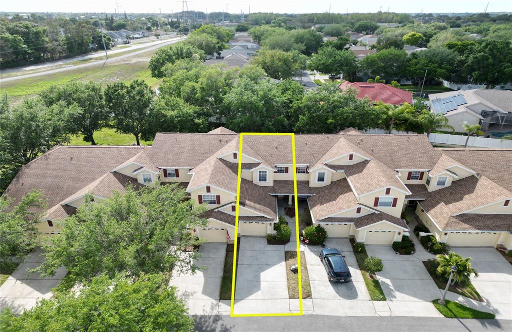 648 Spring Lake Circle Tarpon Springs, FL 34688 - Photo 28 of 30 an aerial view of multiple house