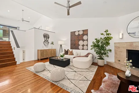$1,195,000 | 1222 North Kings Road, Unit 8, West Hollywood, CA 90069