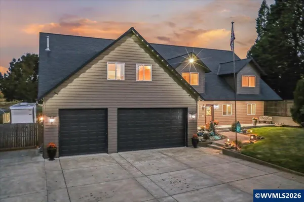 $1,300,000 | 3324 54th Avenue Northeast, Albany, OR 97321