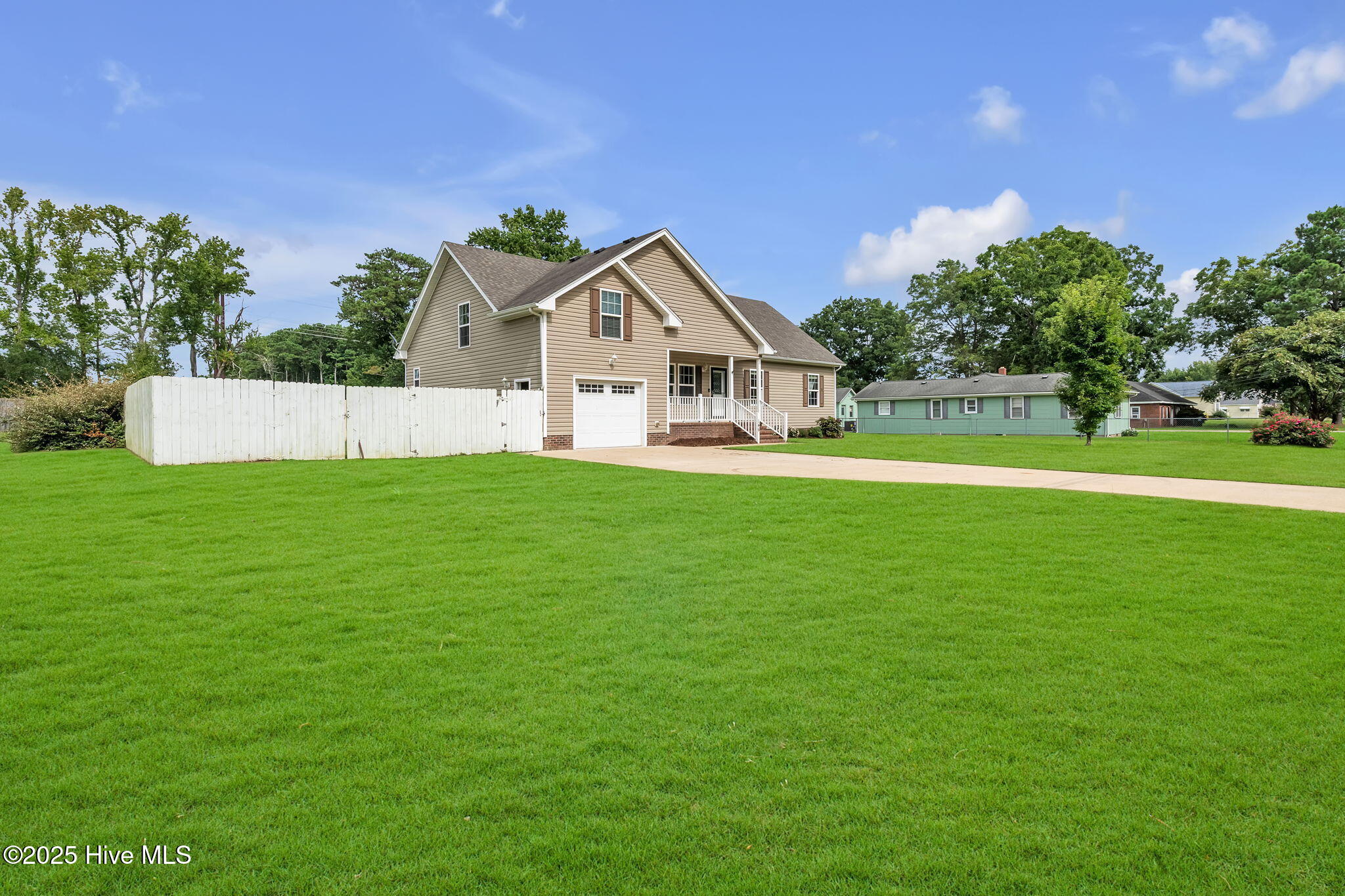 146 Waterlily Road Aydlett, NC 27916 - Photo 2 of 19 5-web-or-mls-DSC_0211