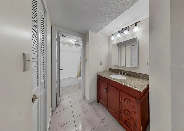 $179,900 | 1655 South Highland Avenue, Unit J194, Clearwater, FL 33756