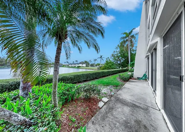 $179,900 | 1655 South Highland Avenue, Unit J194, Clearwater, FL 33756