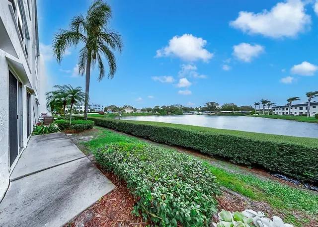 $179,900 | 1655 South Highland Avenue, Unit J194, Clearwater, FL 33756