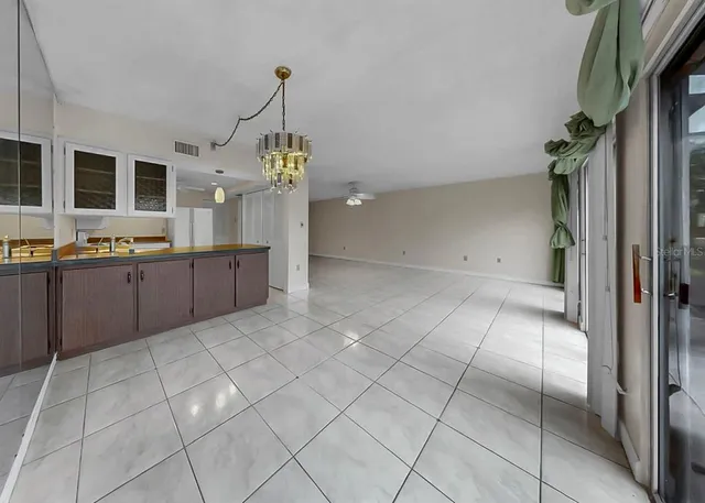 $179,900 | 1655 South Highland Avenue, Unit J194, Clearwater, FL 33756