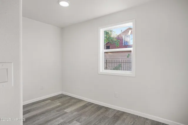 $279,000 | 105 South Fair Avenue, Yakima, WA 98901