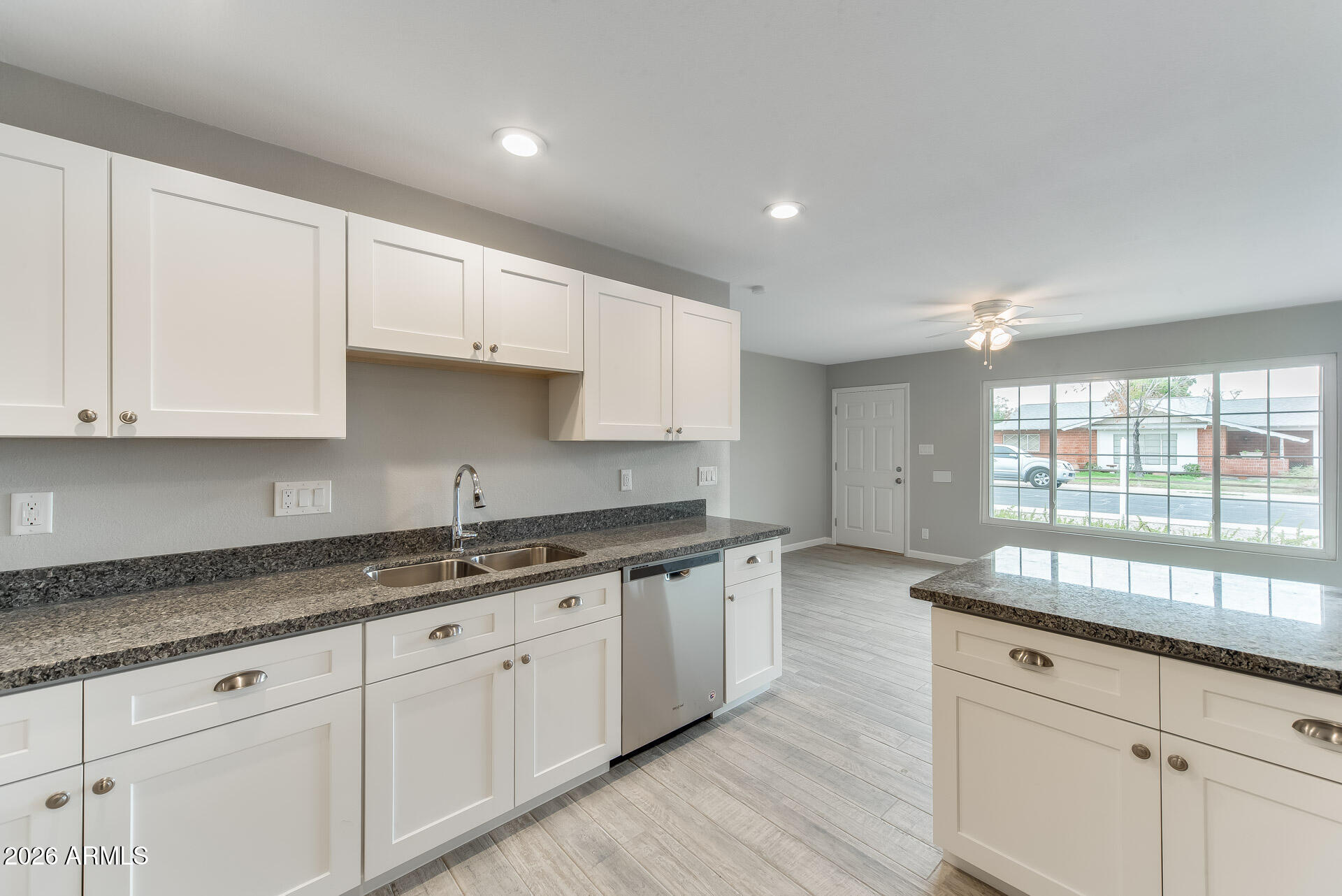 3920 West Tuckey Lane Phoenix, AZ 85019 - Photo 11 of 29 Chase Capture (11)