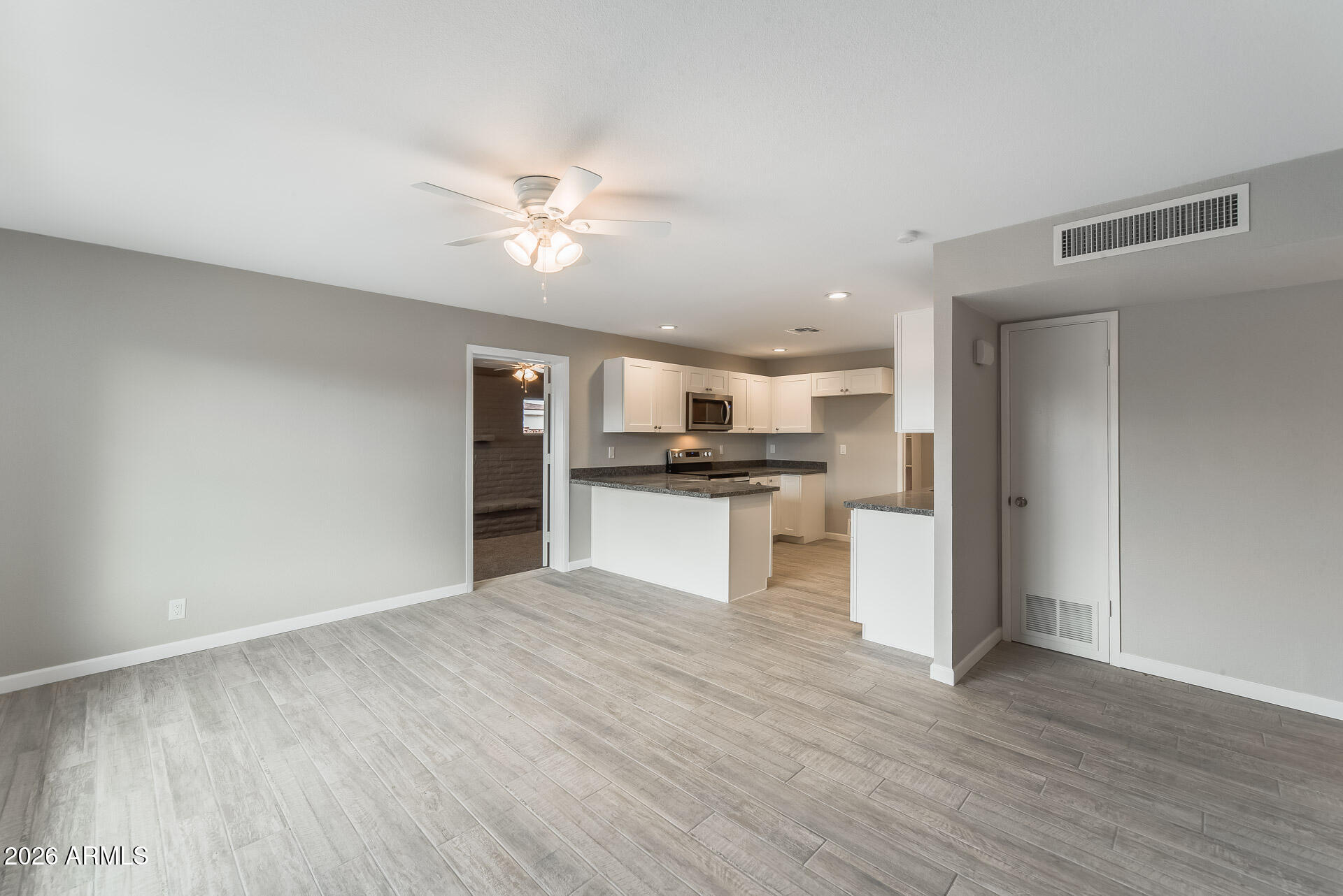 3920 West Tuckey Lane Phoenix, AZ 85019 - Photo 5 of 29 Chase Capture (5)