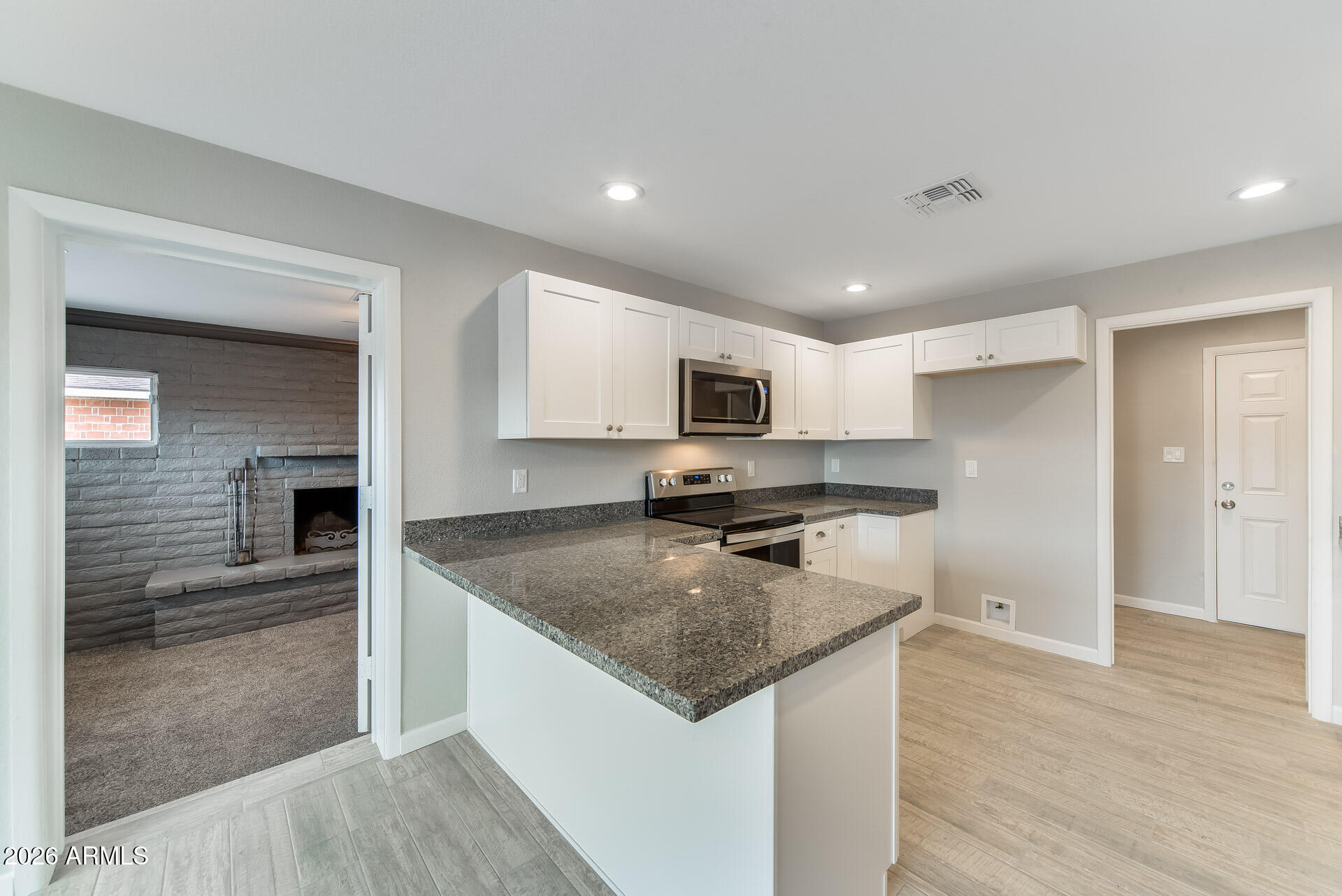 3920 West Tuckey Lane Phoenix, AZ 85019 - Photo 8 of 29 Chase Capture (8)