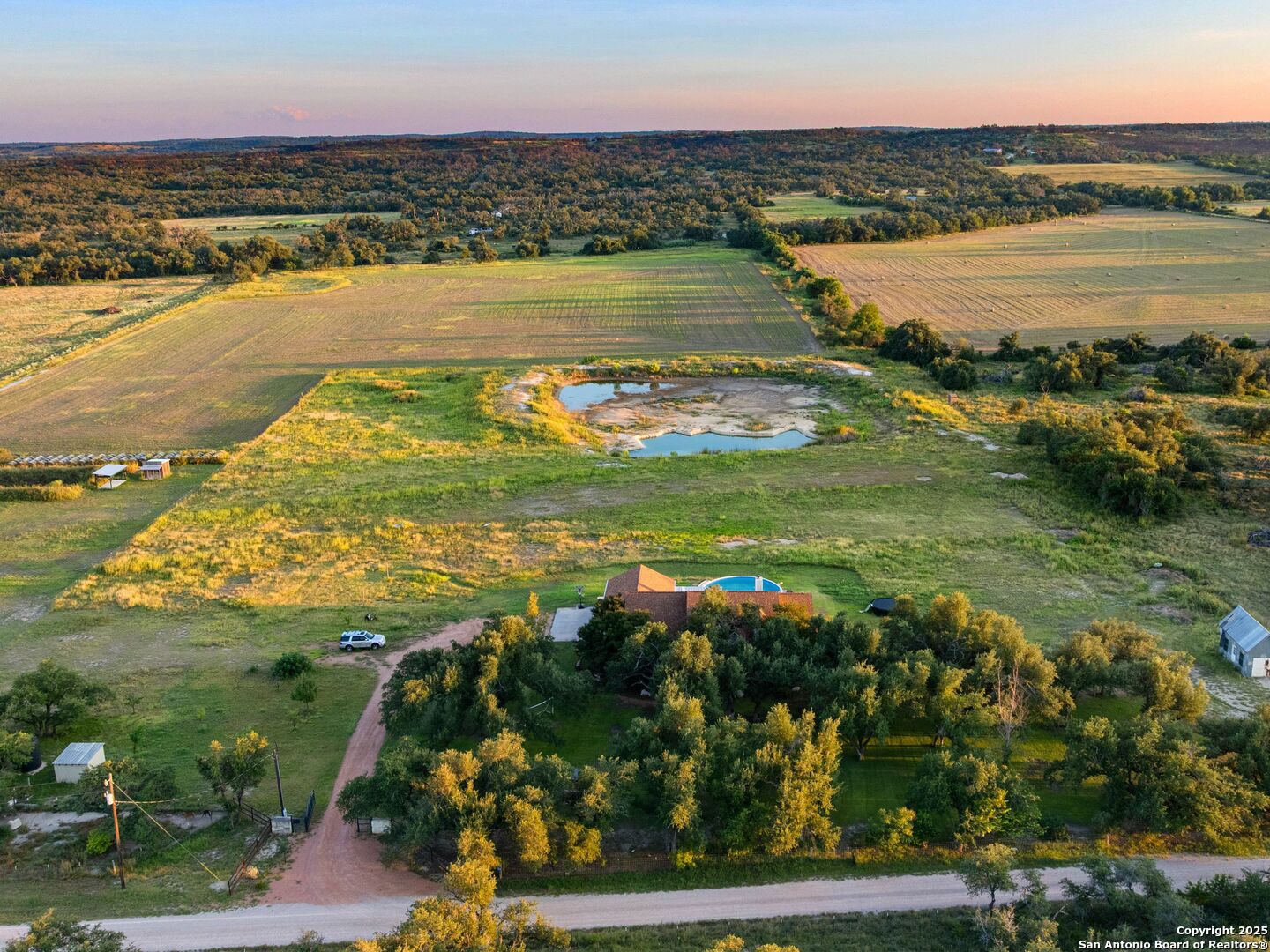 272 Schaper Road Fredericksburg, TX 78624 - Photo 54 of 62 a view of a city with an ocean