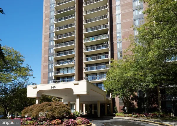 $1,900 | 7401 Westlake Terrace, Unit 610, Bethesda, MD 20817