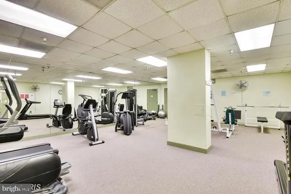 $1,900 | 7401 Westlake Terrace, Unit 610, Bethesda, MD 20817