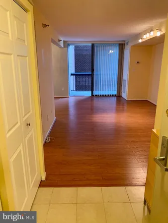 $1,900 | 7401 Westlake Terrace, Unit 610, Bethesda, MD 20817