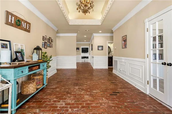 $530,000 | 500 Wycliffe Way, Alexandria, LA 71303