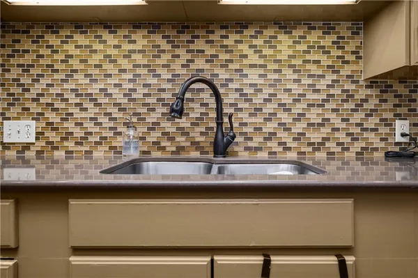 $530,000 | 500 Wycliffe Way, Alexandria, LA 71303