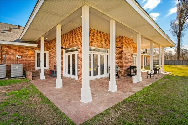 $530,000 | 500 Wycliffe Way, Alexandria, LA 71303