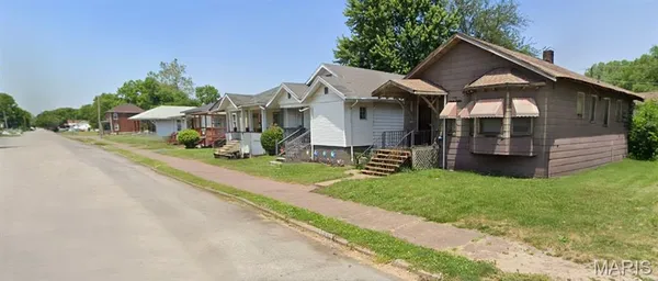 $17,900 | 1915 College Avenue, East St. Louis, IL 62205