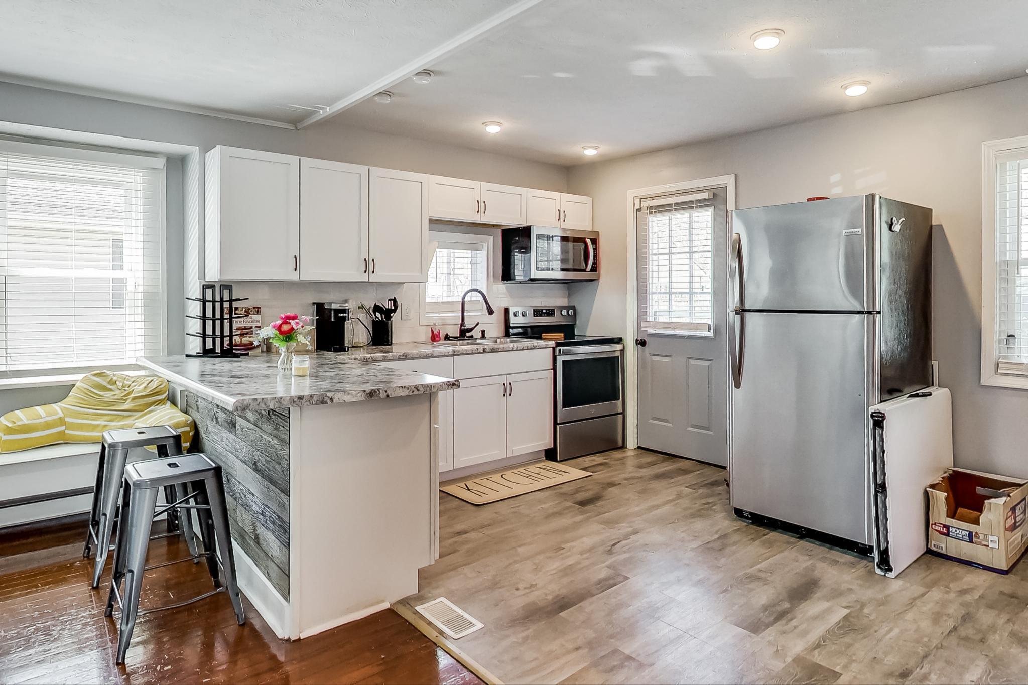 540 South Edgehill Road Indianapolis, IN 46241 - Photo 12 of 30 Gallery Image 12