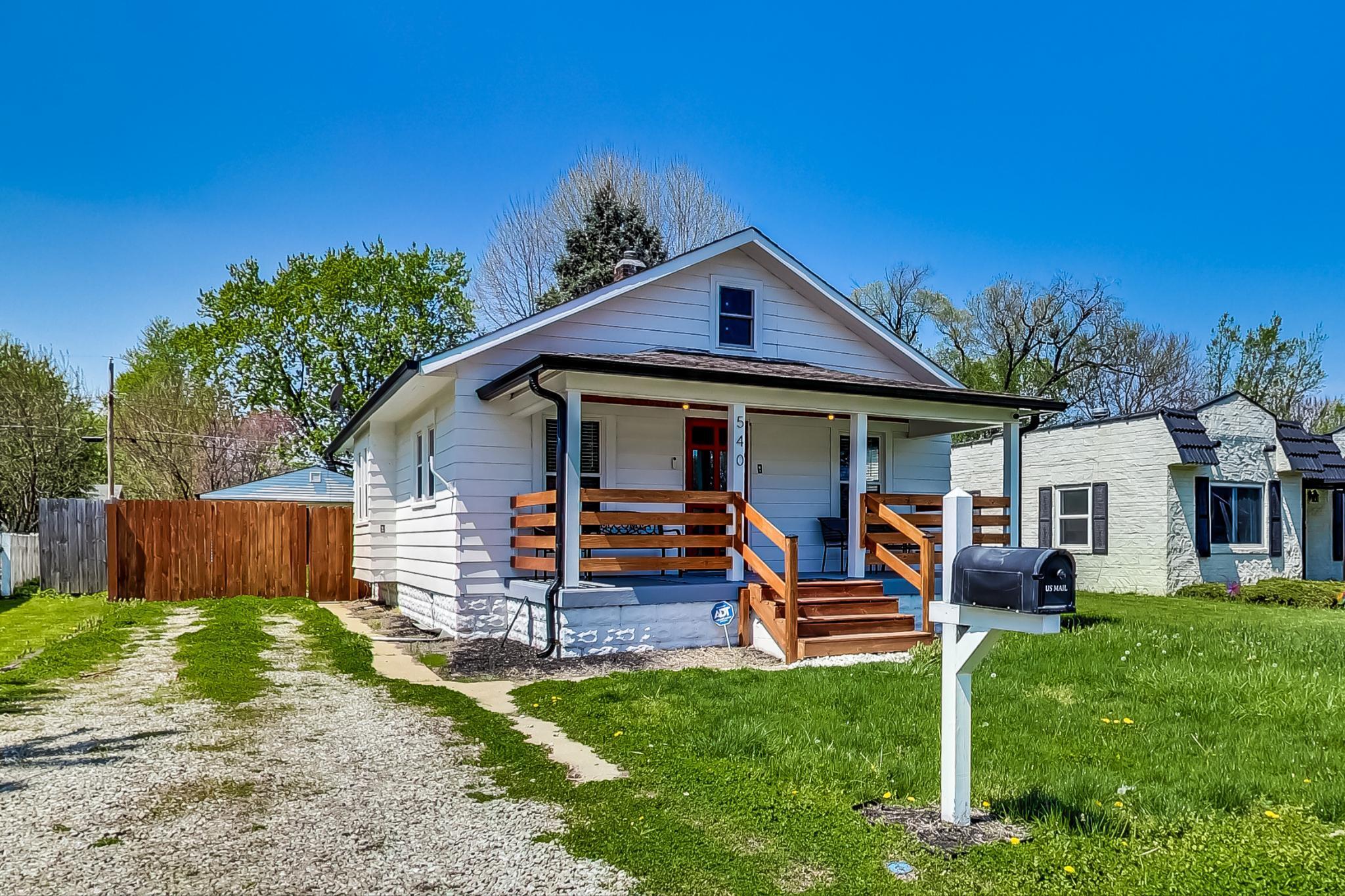 540 South Edgehill Road Indianapolis, IN 46241 - Photo 3 of 30 Gallery Image 3