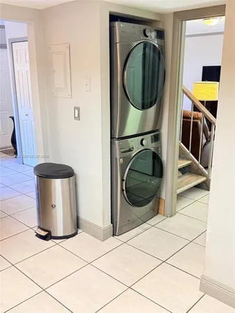 $2,800 | 6621 Southwest 116th Place, Unit A2, Miami, FL 33173