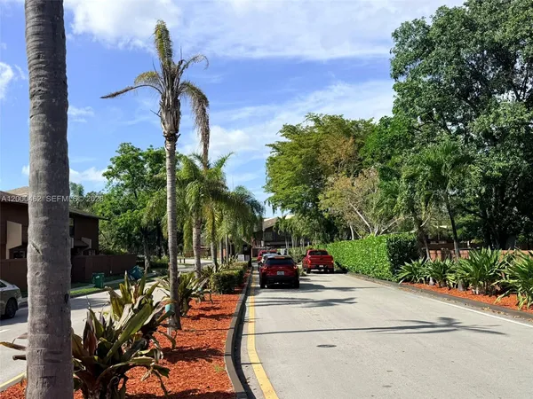 $2,800 | 6621 Southwest 116th Place, Unit A2, Miami, FL 33173