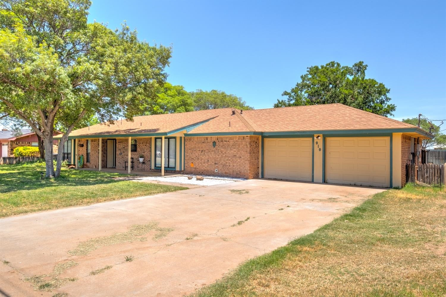 919 Robin Road Levelland, TX 79336 - Photo 3 of 29 Photo 3