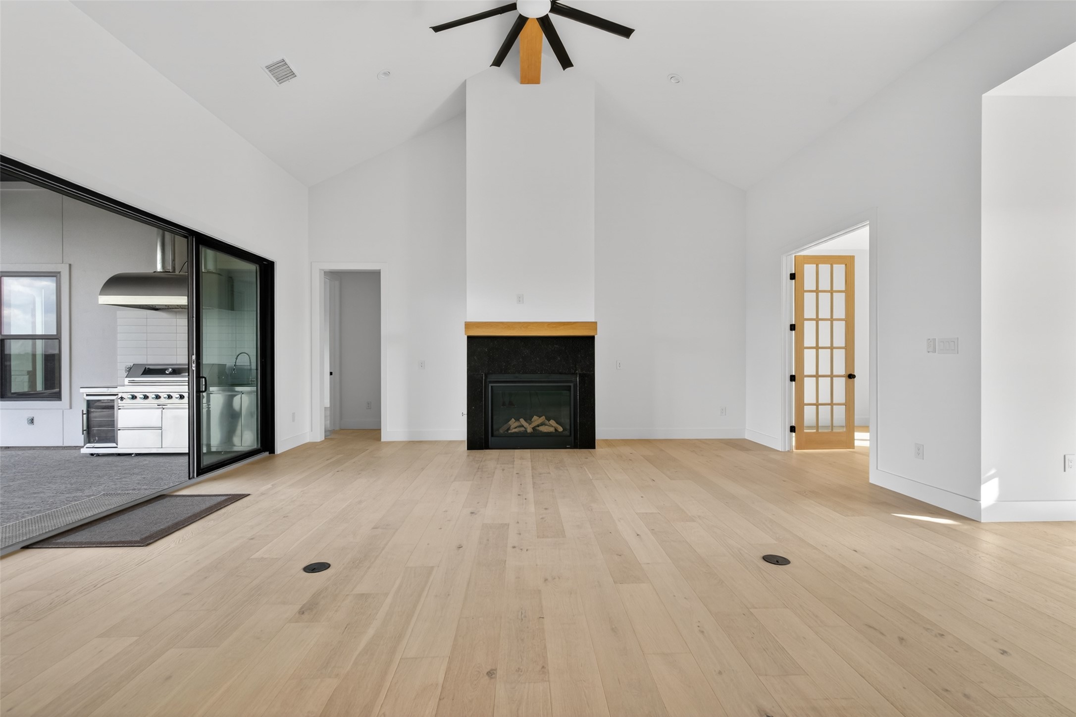598 Lookout Mountain Road Johnson City, TX 78636 - Photo 10 of 40