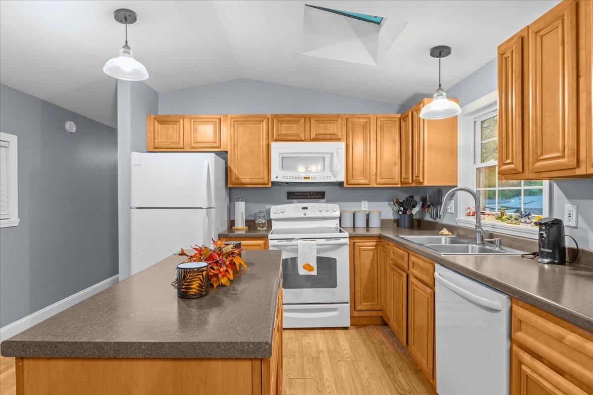 336 Trillium Road Williston, VT 05495 - Photo 12 of 32