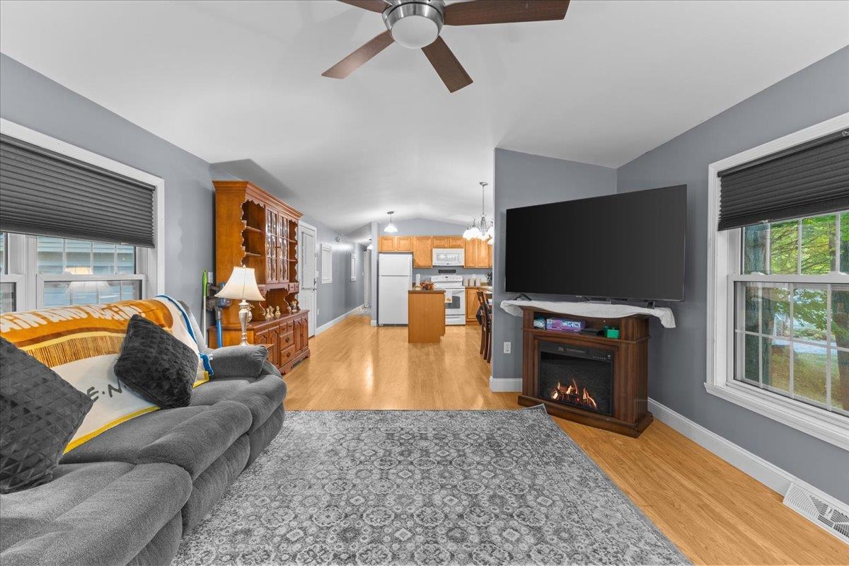 336 Trillium Road Williston, VT 05495 - Photo 7 of 32