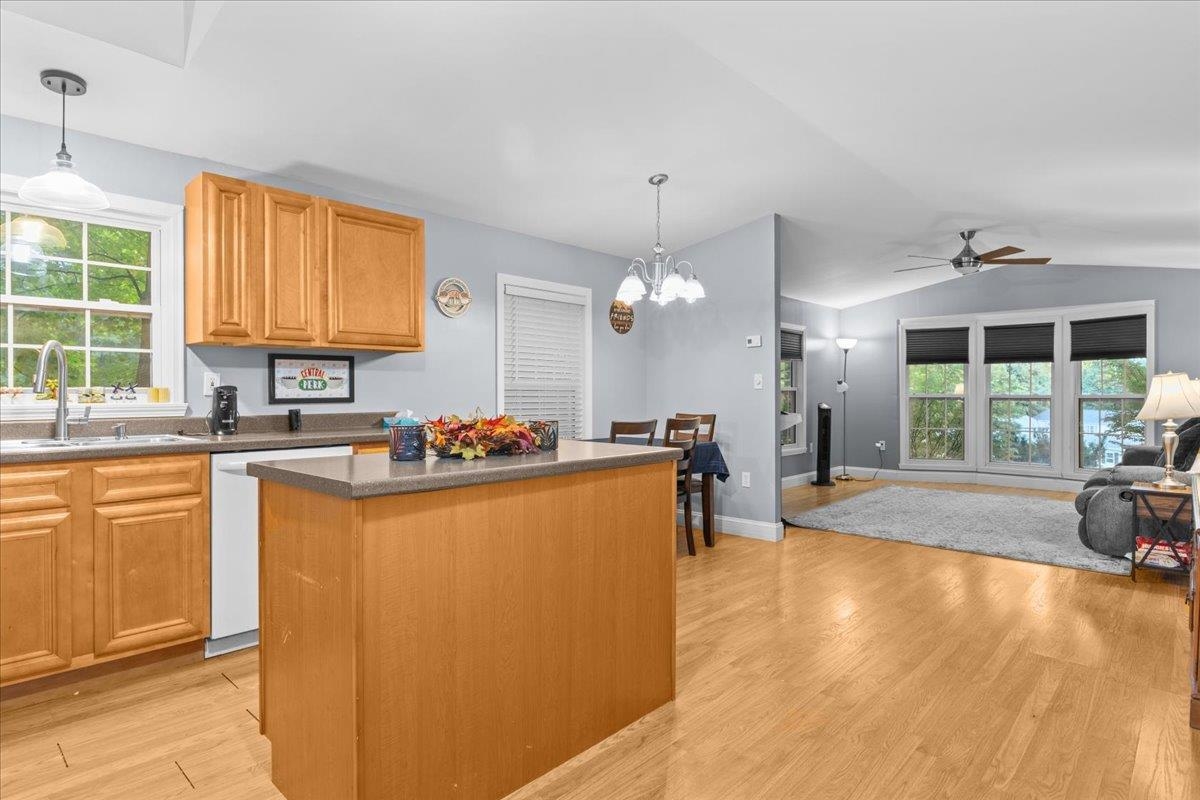 336 Trillium Road Williston, VT 05495 - Photo 9 of 32