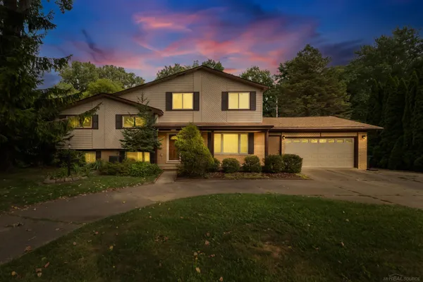 $414,900 | 53346 Ruann Drive, Utica, MI 48316
