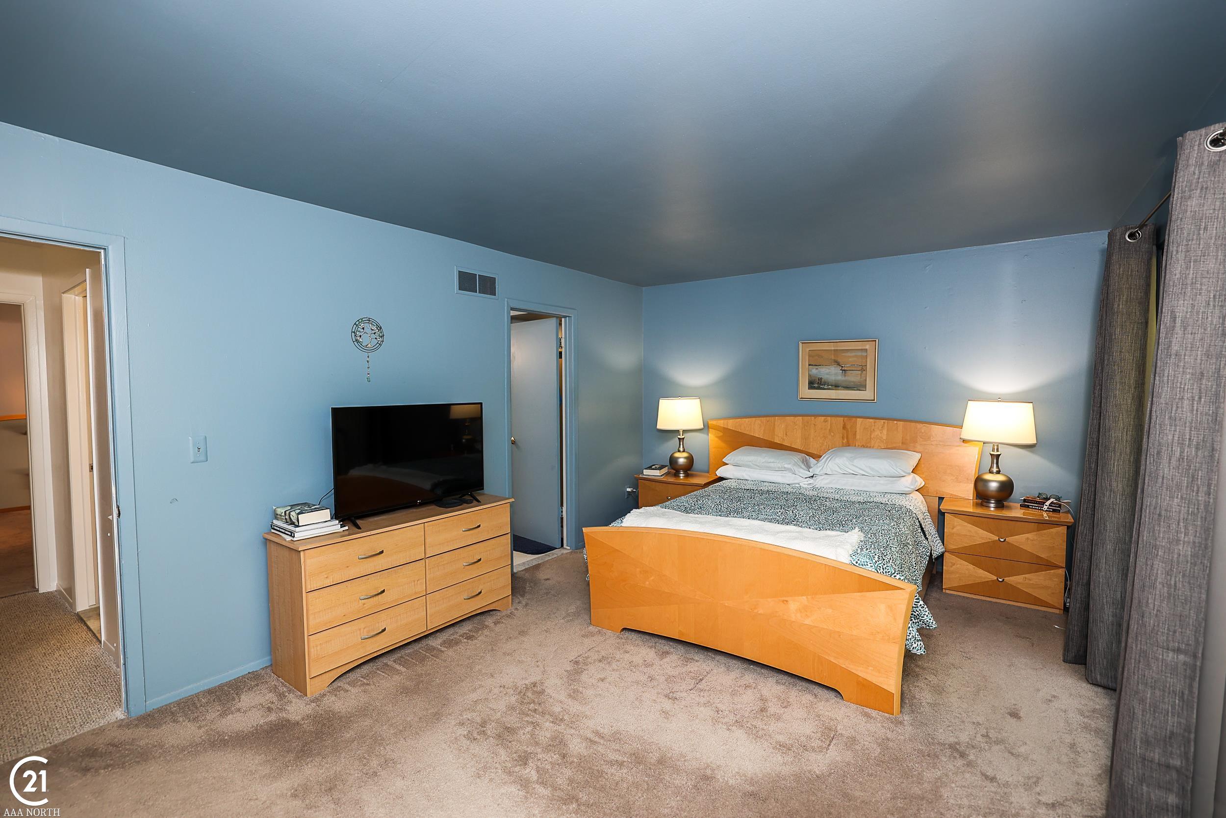 1449 Oakbrook Rochester Hills Rochester, MI 48307 - Photo 32 of 50