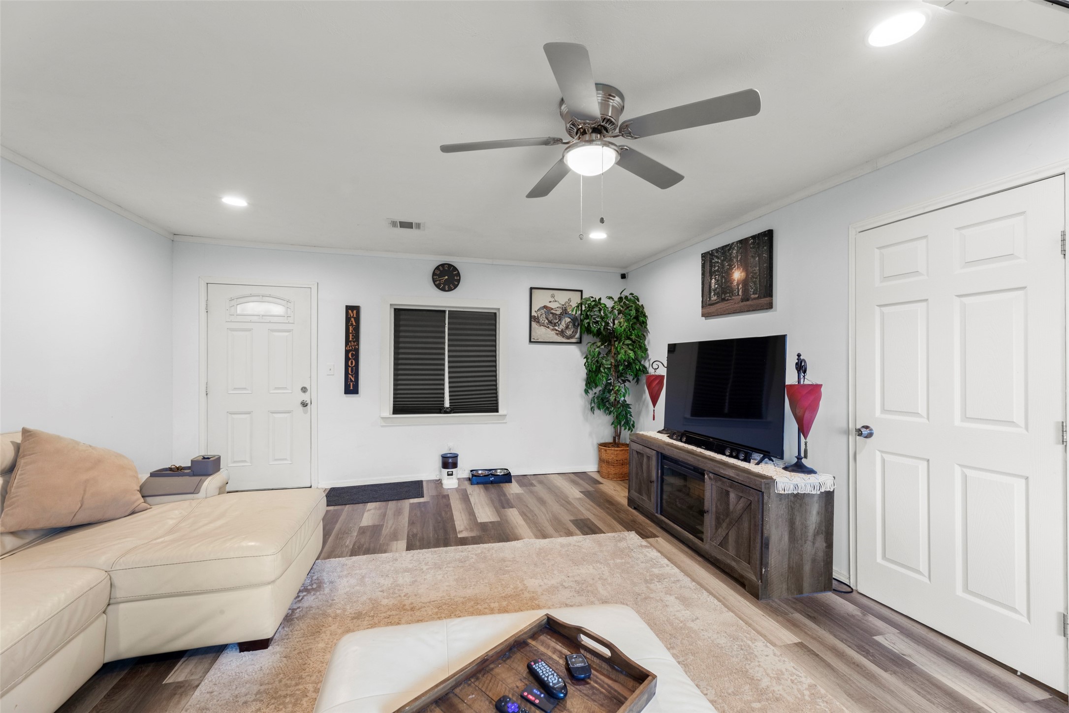 703 Pecan Valley Road Wharton, TX 77488 - Photo 9 of 47