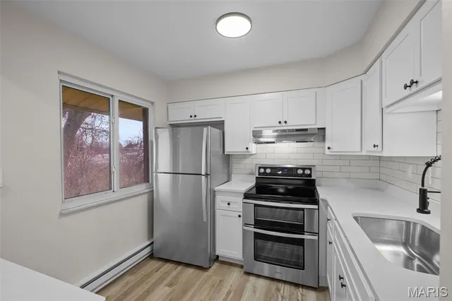 $97,900 | 9924 Bunker Hill Drive, Unit G, St. Louis, MO 63123